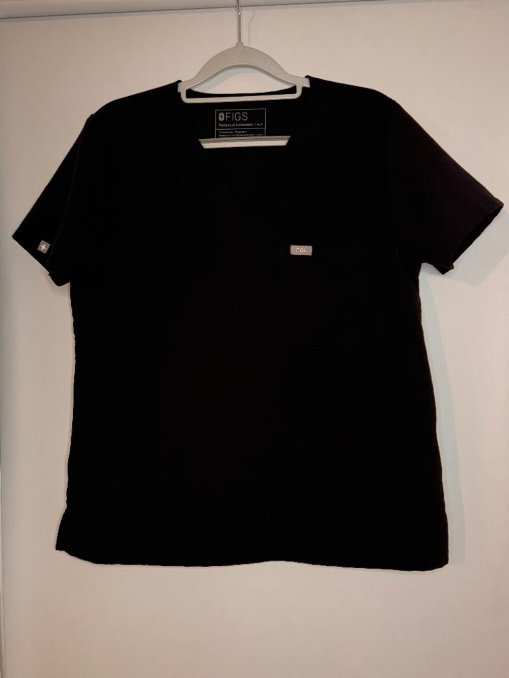 [M/P] FIGS Livingston Technical Collection Scrub Top - Black